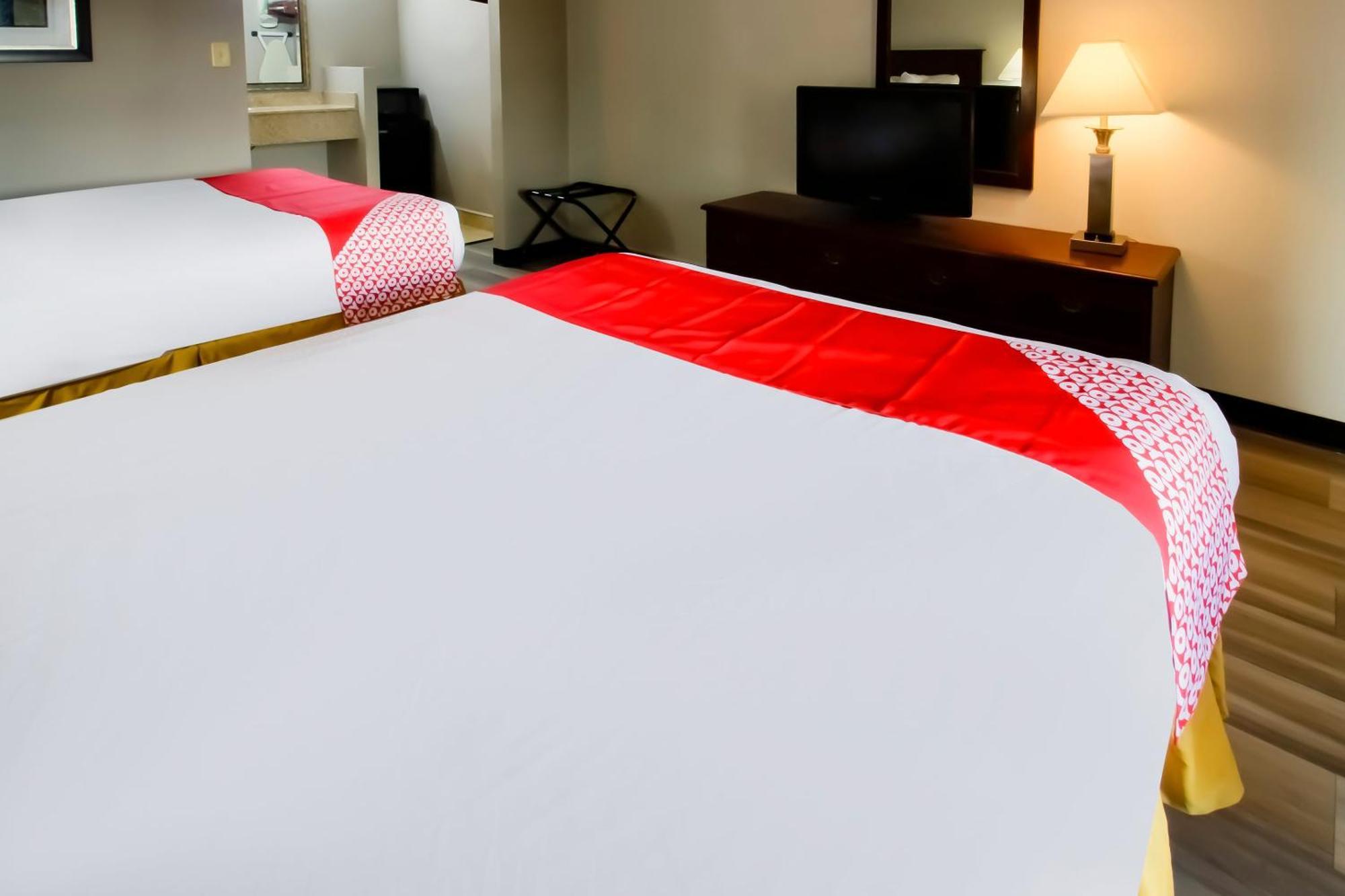 Cypress & Washington By Oyo Hotel 2*