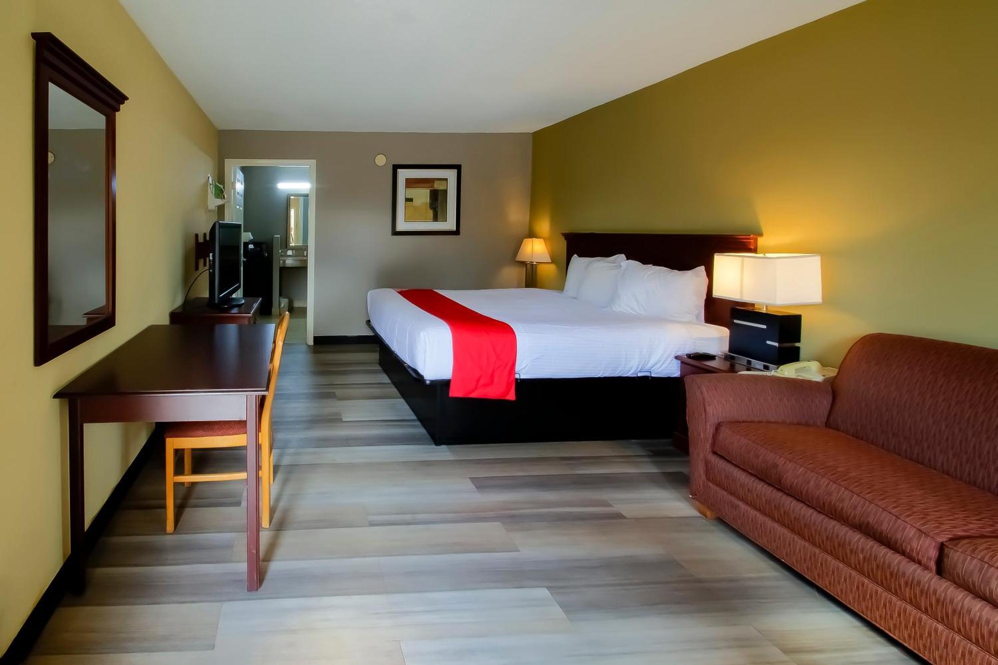 Cypress & Washington By Oyo 2*